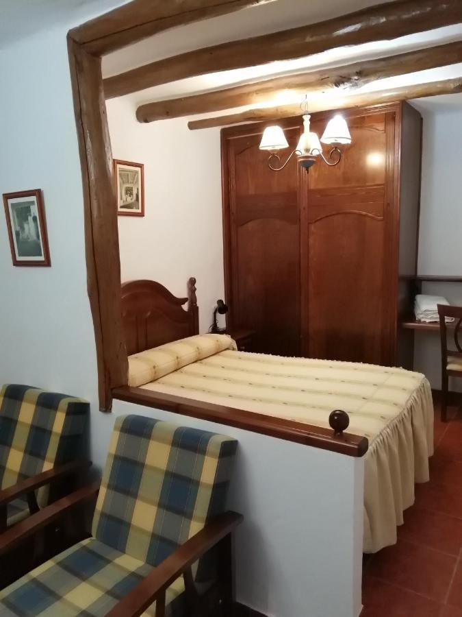 Hostal Ruta De Las Nieves Capileira Exterior photo